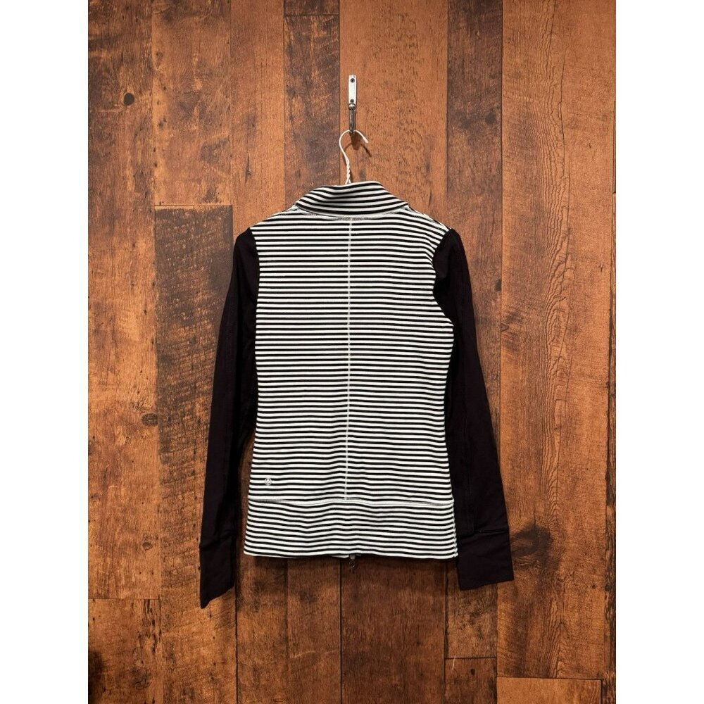 Lululemon Daily Yoga Jacket Classic Stripe Mint Moment Black Size 4 EUC - Picture 3 of 5
